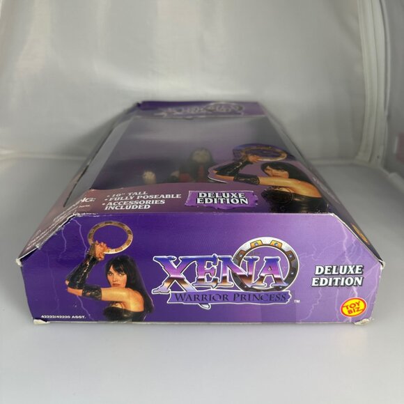 Toy Biz Xena Warrior Princess Deluxe Edition 10" Action Figure 1996 Complete OB - Picture 11 of 11